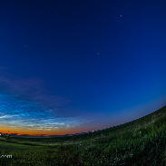 <font class="tempImageTitleThumbText">Red-Rimmed NLCs</font><br>Alan Dyer<br>Jun 28 8:18pm<br>Near Gleichen, Alberta