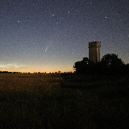 <font class="tempImageTitleThumbText">NLCs Plus Comet</font><br>andy hoddle<br>Jul 11 4:34pm<br>Ravensden Water Tower, Bedford,
