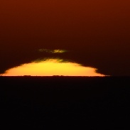 <font class="tempImageTitleThumbText">Green Flash</font><br>Camille Lok<br>Dec 25 2:13pm<br>Hong Kong