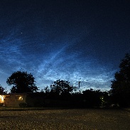 <font class="tempImageTitleThumbText">Noctilucent Clouds</font><br>dylan roelofs<br>Jun 24 11:59am<br>eugene, oregon