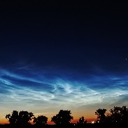 <font class="tempImageTitleThumbText">Noctilucent Clouds</font><br>Виталий Емельянов<br>Jun 26 8:36pm<br>Россия,Липецкая �