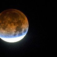 <font class="tempImageTitleThumbText">Lunar Eclipse</font><br>Eliot Herman<br>Feb 2 11:34pm<br>Tucson AZ