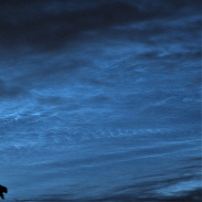 <font class="tempImageTitleThumbText">Noctilucent Clouds</font><br>F.R. van Loo<br>Jul 4 10:19pm<br>Belgium