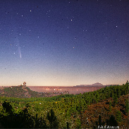 <font class="tempImageTitleThumbText">Comet Tsuchinshan-ATLAS Under Full Moon</font><br>Frank A. Rodriguez<br>Oct 18 12:43pm<br>El Salado. Vega de San Mateo. G