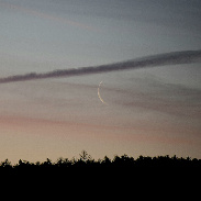 <font class="tempImageTitleThumbText">Waning Crescent Moon </font><br>Giovanni Barbieri <br>Apr 15 6:02am<br>Pont-De-Loup Belgium 
