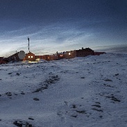 <font class="tempImageTitleThumbText">Nubes Noctilucentes</font><br>jorgelina Alvarez<br>Apr 6 11:13pm<br>Base Marabio, Antártida Argent