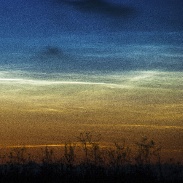 <font class="tempImageTitleThumbText">Noctilucent Clouds</font><br>Kairo Kiitsak<br>Aug 7 9:39pm<br>Karivärava, Estonia
