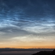 <font class="tempImageTitleThumbText">Noctilucent Cloud Display</font><br>Kevin Lewis<br>Jun 14 4:46am<br>Cemlyn Bay, Anglesey, UK