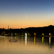 <font class="tempImageTitleThumbText">Comet Tsuchinshan-ATLAS And Lake In Twili</font><br>Leo Huang<br>Oct 13 2:58am<br>Jingyuetan Park, Changchun City