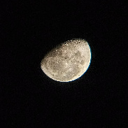 <font class="tempImageTitleThumbText">Waning Gibbous Moon</font><br>Les Brooks<br>Apr 7 2:14pm<br>Zetland, Sydney, NSW, Australia