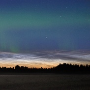 <font class="tempImageTitleThumbText">Noctilucent Clouds And Aurora</font><br>Matti Helin<br>Aug 16 6:01pm<br>Finland 