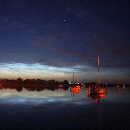 <font class="tempImageTitleThumbText">Noctilucent Clouds</font><br>Paul Botten<br>Jun 22 11:11am<br>Hullbridge - Essex - United Kin