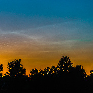<font class="tempImageTitleThumbText">Noctilucent Clouds</font><br>Pentti Arpalahti<br>Jun 26 11:39pm<br>Helsinki, Finland