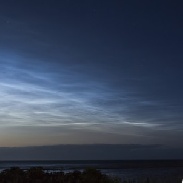 <font class="tempImageTitleThumbText">Noctilucent Clouds</font><br>Valther Jørgensen<br>Jul 3 2:28am<br>Djurslands nordkyst. Danmark