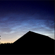 <font class="tempImageTitleThumbText">Noctilucent Clouds</font><br>Vincent Phillips<br>Jun 5 12:28am<br>Hale village near Liverpool UK